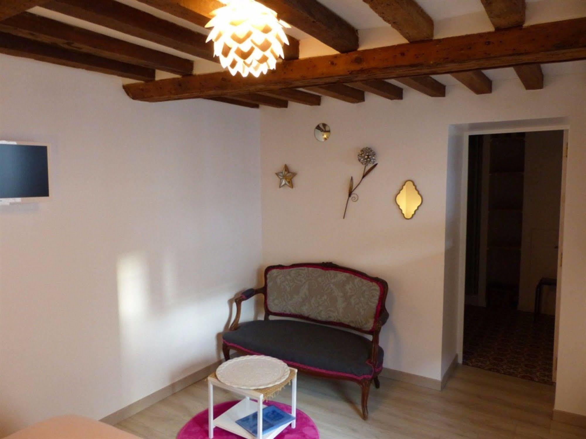 Chambre D'Hotes Logis De Saint Jean Bayeux Eksteriør billede