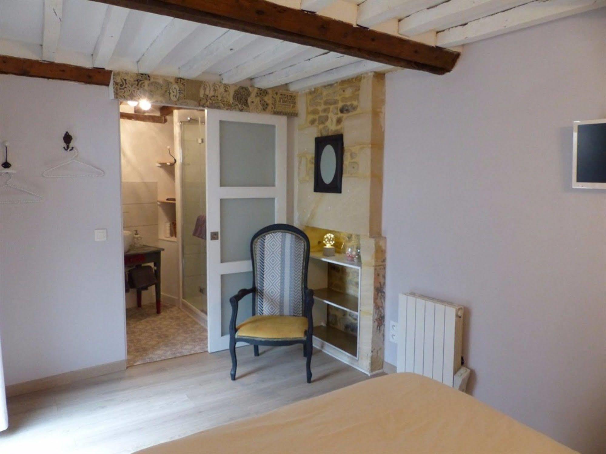 Chambre D'Hotes Logis De Saint Jean Bayeux Eksteriør billede